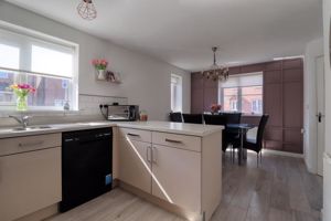 Kitchen/Diner- click for photo gallery